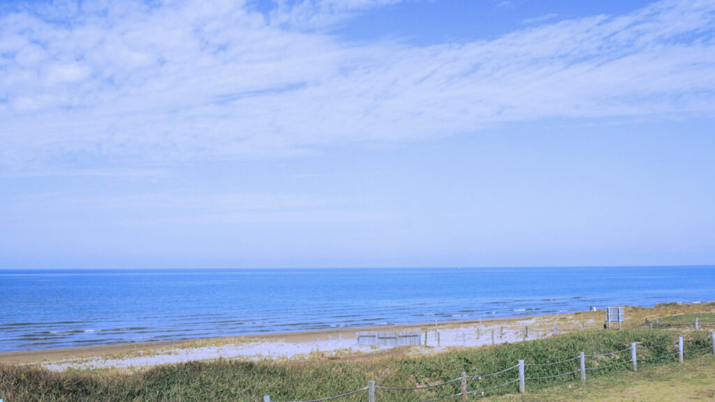 【夏の絶景をEバイクで】かほくの海沿いを満喫｜レンタサイクル「海チャリ」体験ガイド